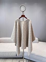 LV My Monogram Cape Beige M97460 - 150x135cm - 3