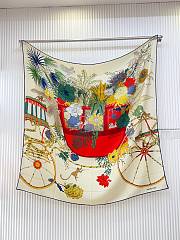Hermes La Nature En Voyage Scarf 90 Ivoire/Rouge H/Vert Loden - 88.5x88.5cm - 1