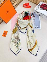 Hermes La Nature En Voyage Scarf 90 Ivoire/Rouge H/Vert Loden - 88.5x88.5cm - 4