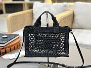 Chloe Small Summer Banana East-West Tote Bag With Strap in Raffia Black - 27x18x9cm - 6