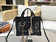 Chloe Small Summer Banana East-West Tote Bag With Strap in Raffia Black - 27x18x9cm - 5