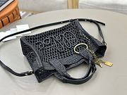 Chloe Small Summer Banana East-West Tote Bag With Strap in Raffia Black - 27x18x9cm - 4