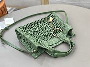 Chloe Small Summer Banana East-West Tote Bag With Strap in Raffia Green - 27x18x9cm - 5