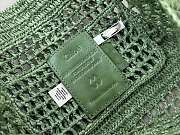 Chloe Small Summer Banana East-West Tote Bag With Strap in Raffia Green - 27x18x9cm - 3