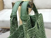 Chloe Small Summer Banana East-West Tote Bag With Strap in Raffia Green - 27x18x9cm - 2