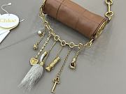 Chloe Chateau Treasure Shoulder Bag in Leather Beige - 21x8cm - 4