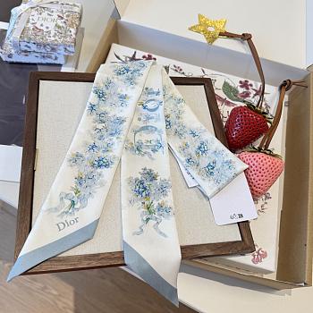 Dior Lilac Bouquet Mitzah Scarf White and Blue Silk Twill - 105x6cm