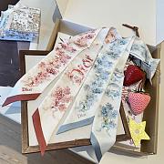 Dior Lilac Bouquet Mitzah Scarf White and Blue Silk Twill - 105x6cm - 4