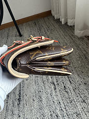 LV Marelle Monogram Canvas M28613 - 28x15.5x7cm - 2
