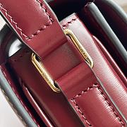 Celine Teen Triomphe Bag In Shiny Calfskin With Enamel Closure Syrah/White Cotton - 18.5x13.5x7cm - 5