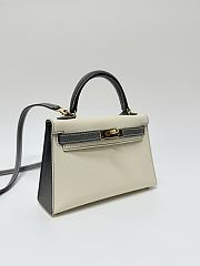 Hermes Kelly 19 Epsom Leather Gold Hardware Milkshake White/Gray - 20x13x6cm - 3