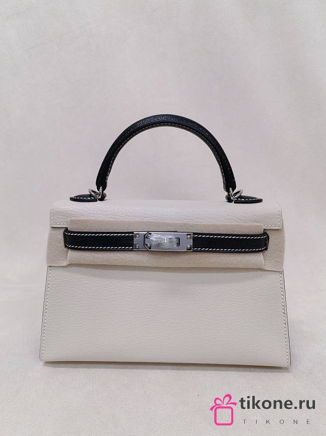 Hermes Kelly 19 Chèvre Leather Silver Hardware White/Black - 20x13x6cm - 1
