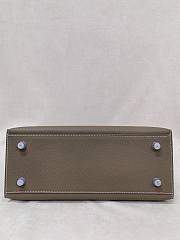 Hermes Kelly 28 Epsom Leather Silver Hardware Etaupe - 28x22x11.5cm - 2