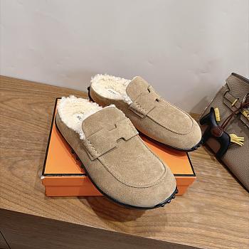 Hermes Mix Mule Suede and Shearling Beige Sadle/Écru
