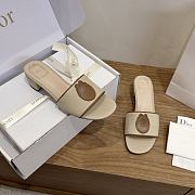 Dioriviera Dior Médaillon Heeled Slide Natural Embroidered Cotton and Cognac Brown Calfskin 3.5cm - 3
