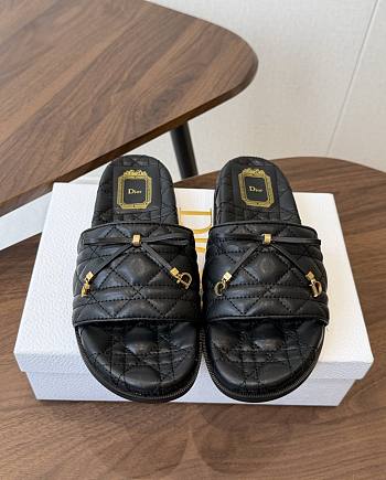 Dior Cannage Slide Black Quilted Cannage Lambskin KCO603CQL