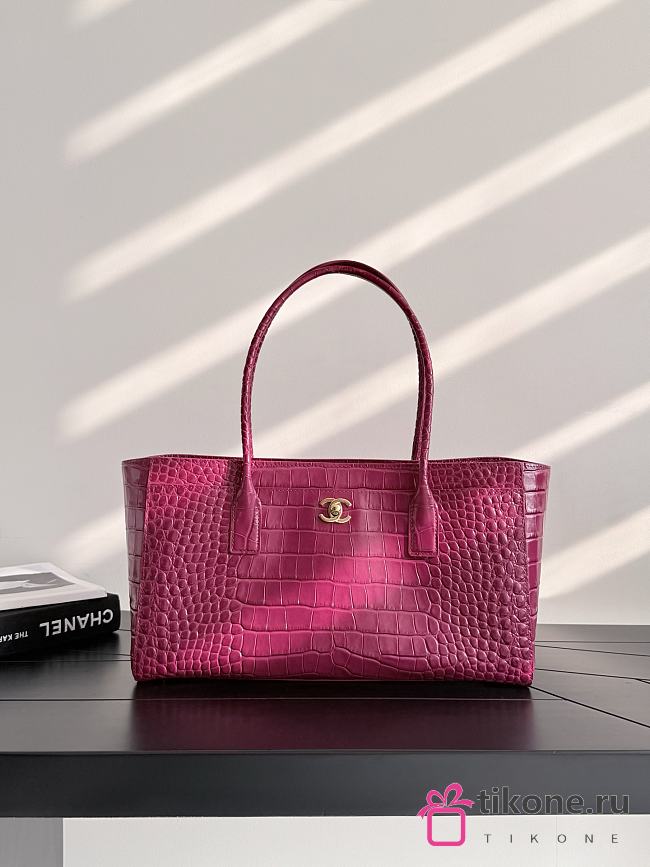 Chanel Small Shopping Bag Crocodile Embossed Calfskin & Gold-Tone Metal Fuchsia AS6243 - 39x20x13cm - 1