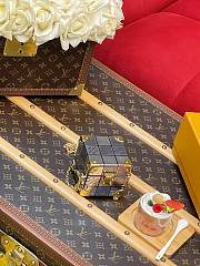 LV Tile Trunk Silver M29750 - 9x9x9cm - 5