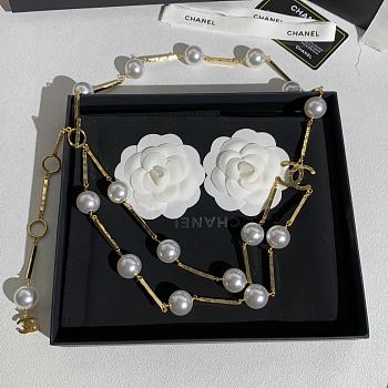 Chanel Necklace Metal & Resin Gold & Pearly White ABH738