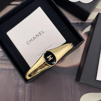 Chanel Cuff Metal & Resin Gold & Black ABI055