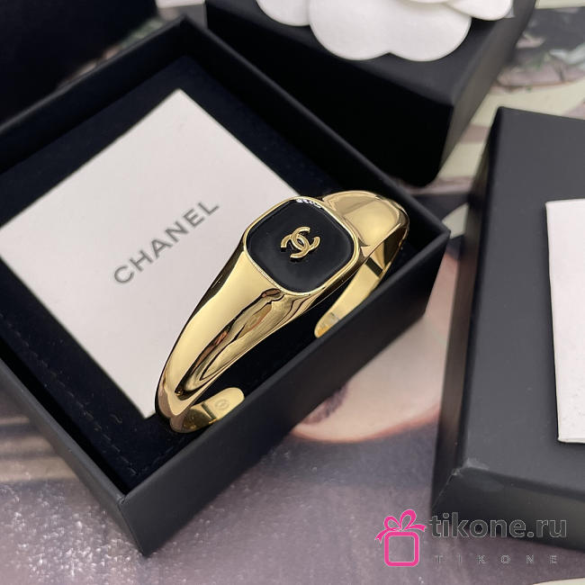Chanel Cuff Metal & Resin Golden & Black ABI056 - 1