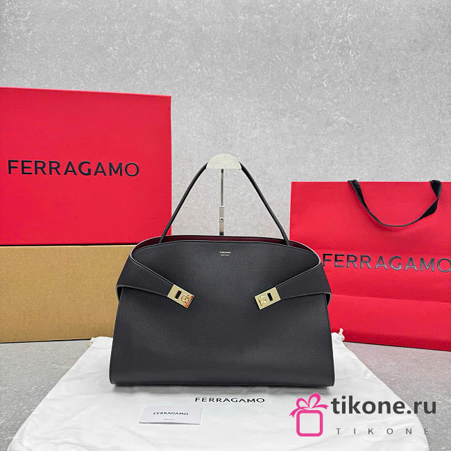 Ferragamo Hug Handbag L Grain Calfskin Black - 38x24x22cm - 1