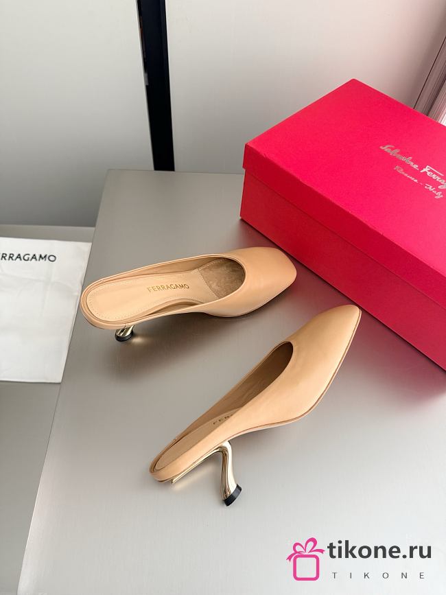  Ferragamo S-shaped Heel Mule Camel 5cm - 1