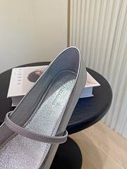 Ferragamo New Vara Plate Ballet Flat Silver - 6