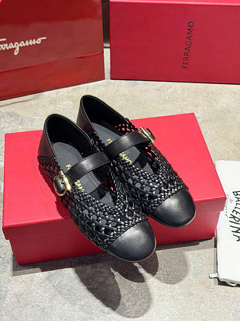  Ferragamo Gancini Buckle Ballet Flat Black