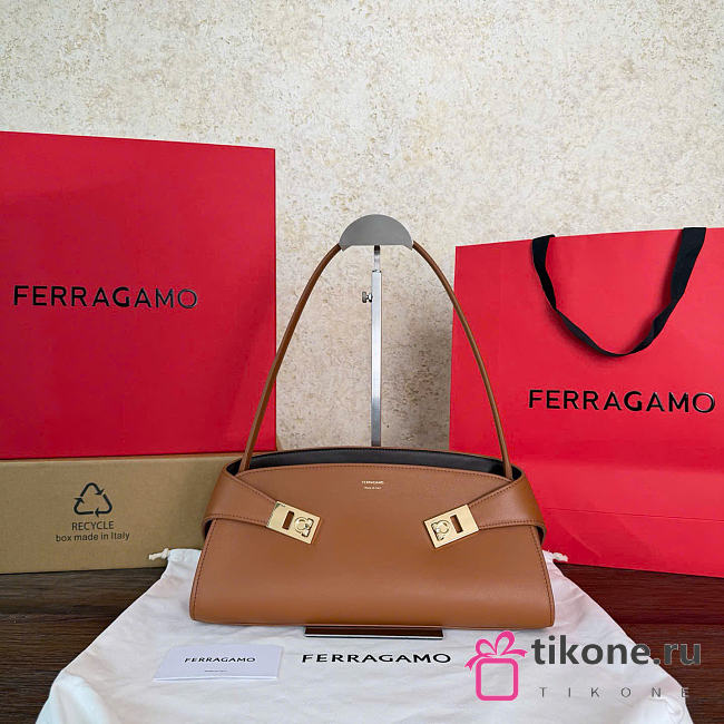 Ferragamo Hug East-West Shoulder Bag Cognac/Testa di Moro - 32x14.5x9.5cm - 1