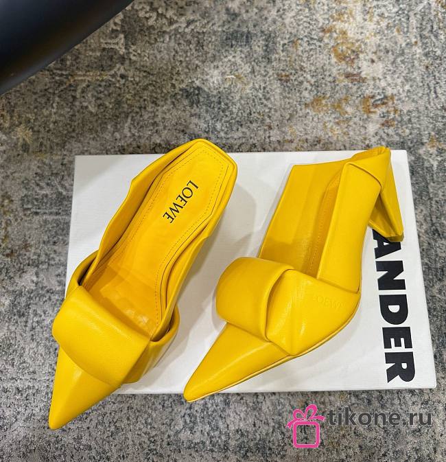Loewe Origami Flap Back Pump in Lambskin Yellow Sunshine 7cm - 1