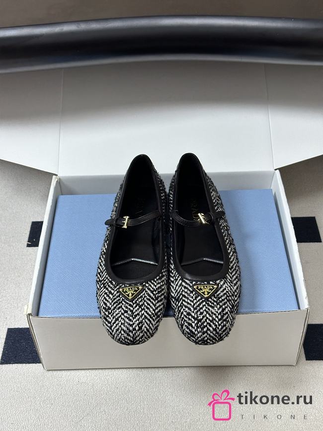 Prada Fabric Ballerinas White/Black 1F689O - 1