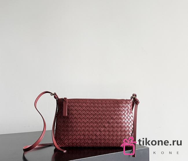 Bottega Veneta Intrecciato Piccolo Medium Pouch Lava Red - 24.5x15cm - 1