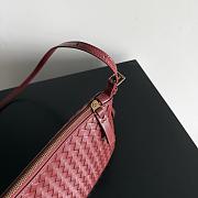 Bottega Veneta Intrecciato Piccolo Medium Pouch Lava Red - 24.5x15cm - 2
