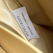 Bottega Veneta Intrecciato Piccolo Medium Pouch Sour - 24.5x15cm - 4