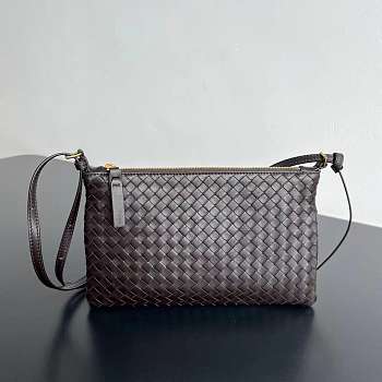 Bottega Veneta Intrecciato Piccolo Medium Pouch Espresso - 24.5x15cm