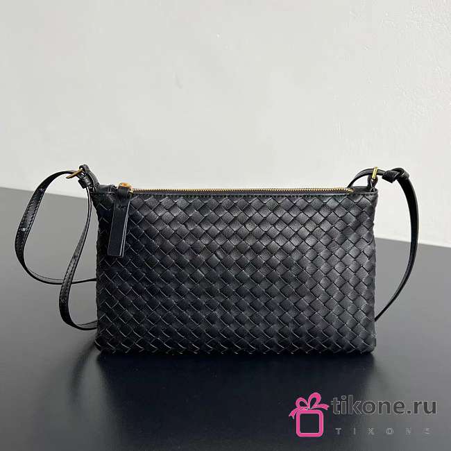 Bottega Veneta Intrecciato Piccolo Medium Pouch Black - 24.5x15cm - 1