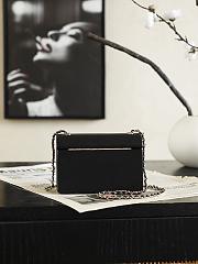Chanel Flap Bag Minaudiere Plexi & Gold-Tone Metal Black & Pearly White AS6620 - 8.5x12x4.5cm - 2