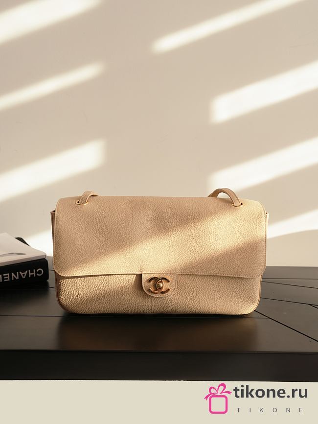 Chanel Maxi Flapbag Grained Calfskin & Gold Metal Light Beige AS6231 - 32x19.5x10cm - 1