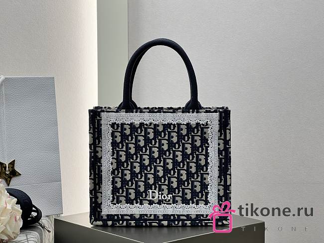 Small Dior Book Tote with Strap Blue Dior Oblique Embroidery and White Lace - 26.5x22x14cm - 1