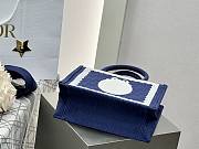 Small Dior Book Tote with Strap Blue Dior Oblique Embroidery with White Lace and Dior Medaillon - 26.5x22x14cm) - 4