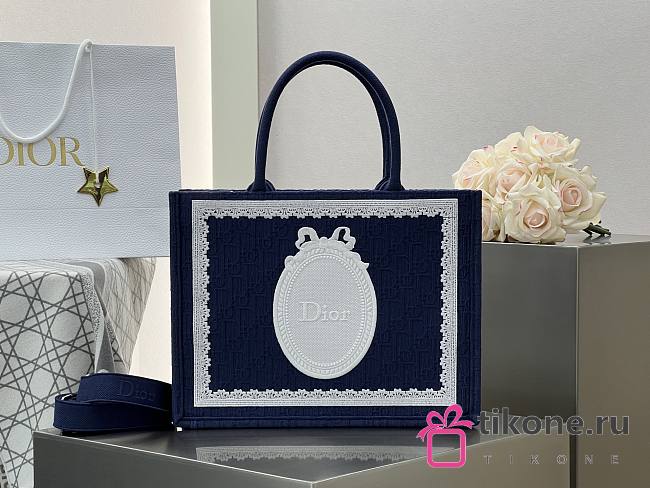 Medium Dior Book Tote with Strap Blue Dior Oblique Embroidery with White Lace and Dior Medaillon - 36x27.5x16.5cm - 1