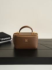 Chanel Vanity with Chain Grained Calfskin & Gold-Tone Metal Brown AP5574 - 20x12x9cm - 1