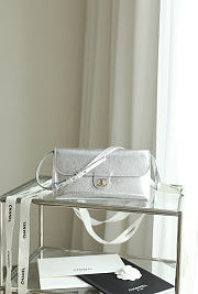 Chanel Clutch with Leather Strap Metallic Calfskin & Gold Metal Silvery AP5568 - 23.5x12.5x5.5cm - 1