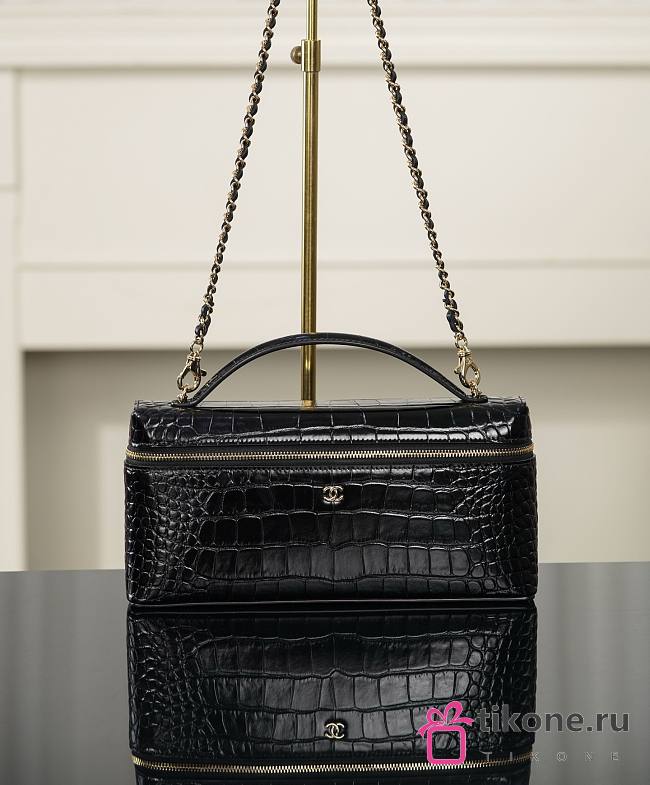 Chanel Vanity With Chain Crocodile Embossed Calfskin & Gold-Tone Metal Black AP5438 - 25x12x5cm - 1