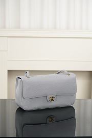 Chanel Maxi Flapbag Grained Calfskin & Gold Metal Gray AS6231 - 32x19.5x10cm - 2