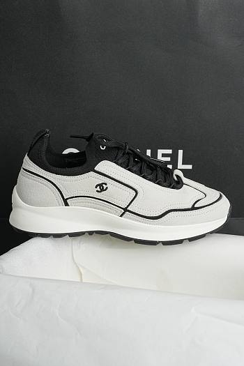 Chanel Trainers Calfskin & Mixed Fibers Ivory & Black G47415