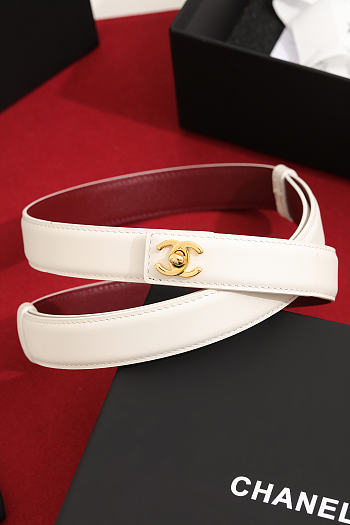 Chanel Leather Belt Calfskin & Metal White & Gold AAC406
