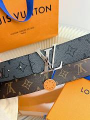 LV initiales Monogram Midnight 40mm Reversible Belt M4C27U  - 3