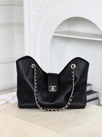 Chanel Tote Grained Calfskin & Gold-Tone Metal Black - 40x26x12cm